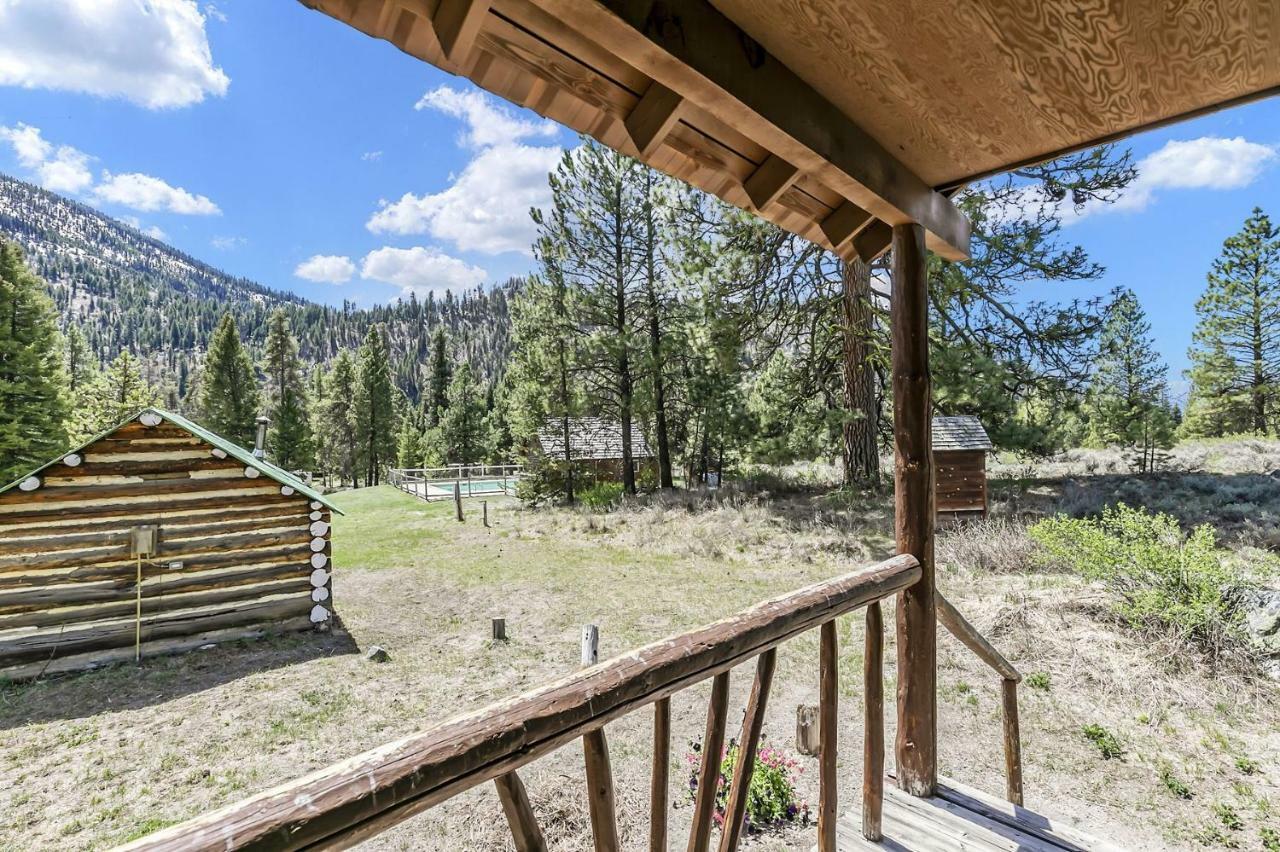 Sawtooth Lodge Stanley Экстерьер фото